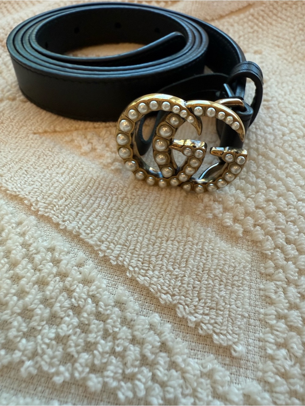 Gucci Black Leather Belt with Pearl-Studded Double G Gold Buckle
